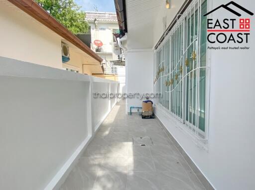 SP5 Village House for rent in East Pattaya, Pattaya. RH14032