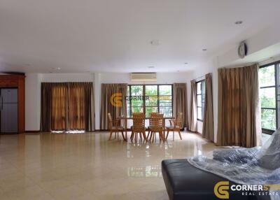 4 bedroom House in Central Park 4 East Pattaya