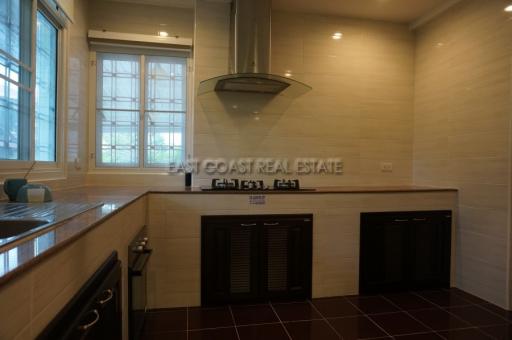 Kamolsuk House for rent in Pattaya City, Pattaya. RH6536