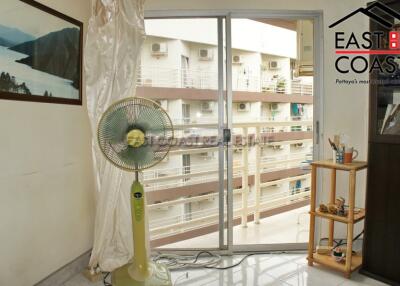 Jomtien Beach Condominium Condo for sale in Jomtien, Pattaya. SC9297