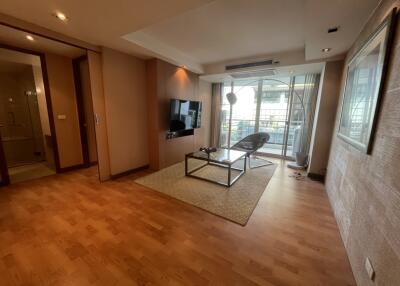 For RENT : The Rajdamri / 1 Bedroom / 1 Bathrooms / 67 sqm / 48000 THB [10641041]