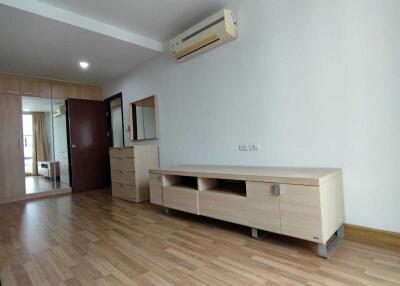 For RENT : Y.O. Place / 3 Bedroom / 3 Bathrooms / 111 sqm / 48000 THB [R11458]