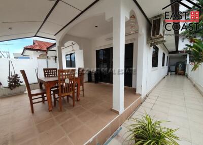 Royal Park Village House for rent in Jomtien, Pattaya. RH2839