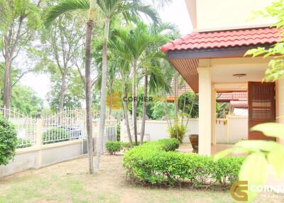 บ้านหลังนี้มี 3 ห้องนอน  อยู่ในโครงการชื่อ Pattaya Park Hill 4  ตั้งอยู่ที่