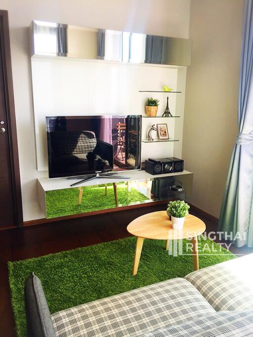 For RENT : Quattro by Sansiri / 1 Bedroom / 1 Bathrooms / 58 sqm / 49000 THB [8280207]