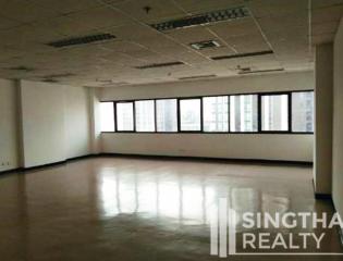 For RENT : Office Ekkamai / 1 Bedroom / 1 Bathrooms / 77 sqm / 49400 THB [8467734]