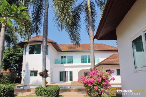 6 bedroom House in St James Park East Pattaya