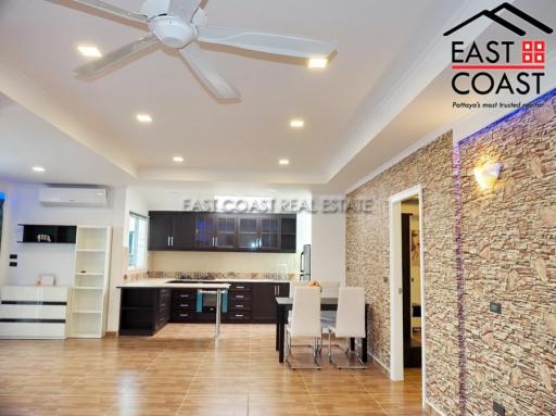 Country Club Villa House for rent in East Pattaya, Pattaya. RH9199