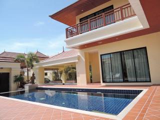 House for sale at Bangsaray Pattaya