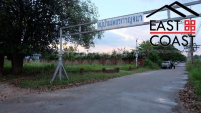 Land in Phetkanjana Village  Land for sale in East Pattaya, Pattaya. SL13070