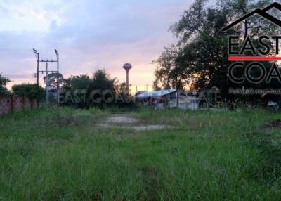 Land in Phetkanjana Village  Land for sale in East Pattaya, Pattaya. SL13070