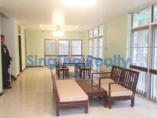 For RENT : House Thonglor / 3 Bedroom / 2 Bathrooms / 171 sqm / 50000 THB [3685295]