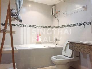 For RENT : Royal Castle / 3 Bedroom / 3 Bathrooms / 165 sqm / 50000 THB [3671951]