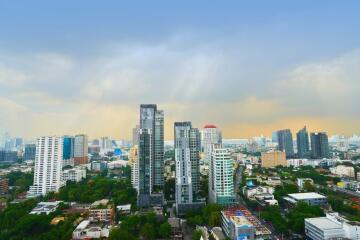 For RENT : HQ by Sansiri / 1 Bedroom / 1 Bathrooms / 44 sqm / 45000 THB [3662984]