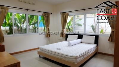 SP5 Village House for rent in East Pattaya, Pattaya. RH11949