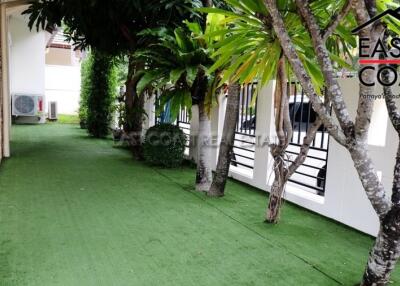 SP5 Village House for rent in East Pattaya, Pattaya. RH11949