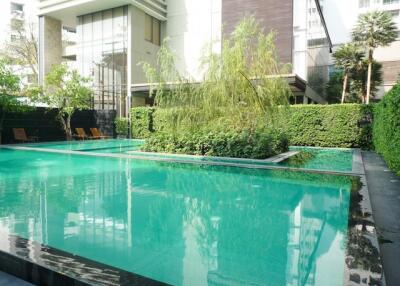 For RENT : The Emporio Place / 1 Bedroom / 2 Bathrooms / 84 sqm / 50000 THB [3785996]