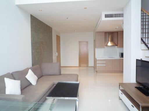 For RENT : The Emporio Place / 1 Bedroom / 2 Bathrooms / 84 sqm / 50000 THB [3785996]