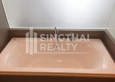 For RENT : Siri at Sukhumvit / 2 Bedroom / 2 Bathrooms / 71 sqm / 50000 THB [3880508]