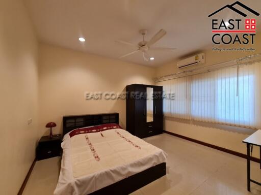 SP5 Village House for rent in East Pattaya, Pattaya. RH12974