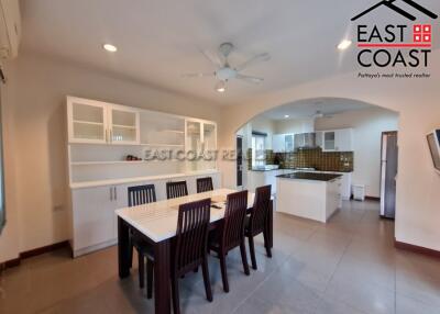 SP5 Village House for rent in East Pattaya, Pattaya. RH12974