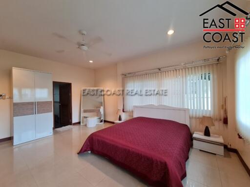 SP5 Village House for rent in East Pattaya, Pattaya. RH12974