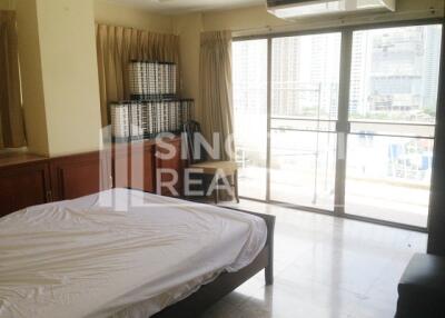 For RENT : Ruamjai Heights / 3 Bedroom / 3 Bathrooms / 150 sqm / 50000 THB [4345052]