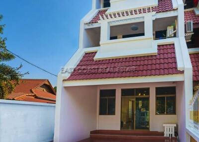 Pratumnak Townhouse House for rent in Pratumnak Hill, Pattaya. RH7446