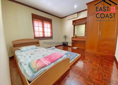 Park Village House for sale in East Pattaya, Pattaya. SH13797