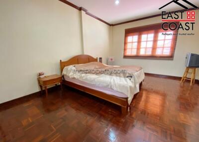 Park Village House for sale in East Pattaya, Pattaya. SH13797