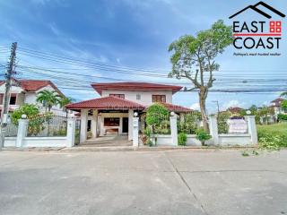 Park Village House for sale in East Pattaya, Pattaya. SH13797