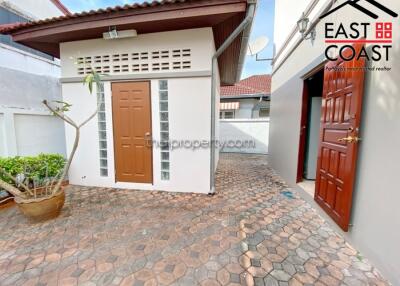 Park Village House for sale in East Pattaya, Pattaya. SH13797