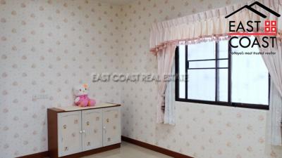 Lakeside Estate House for rent in East Pattaya, Pattaya. RH12566