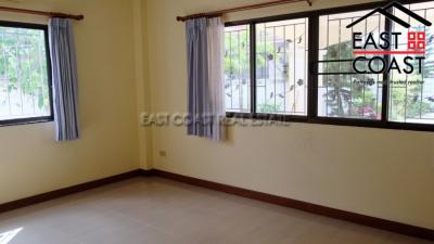 Lakeside Estate House for rent in East Pattaya, Pattaya. RH12566