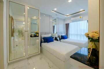 2 Bed Condo For Sale In Jomtien - The Empire Tower