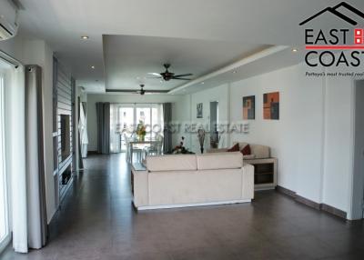 Tudor Court Condo for sale and for rent in Pratumnak Hill, Pattaya. SRC8356