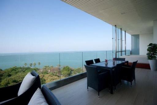 Condominium for sale Pattaya The Cove