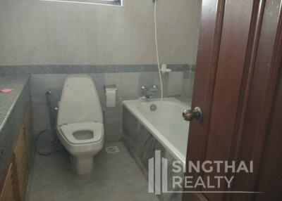 For RENT : Las Colinas / 2 Bedroom / 3 Bathrooms / 141 sqm / 50000 THB [5456684]