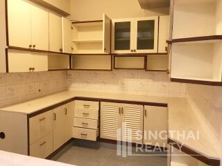 For RENT : House Thonglor / 3 Bedroom / 3 Bathrooms / 201 sqm / 50000 THB [5546813]