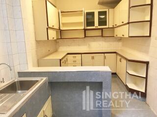 For RENT : House Thonglor / 3 Bedroom / 3 Bathrooms / 201 sqm / 50000 THB [5546813]