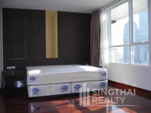 For RENT : Urbana Langsuan / 2 Bedroom / 2 Bathrooms / 130 sqm / 50000 THB [5833994]