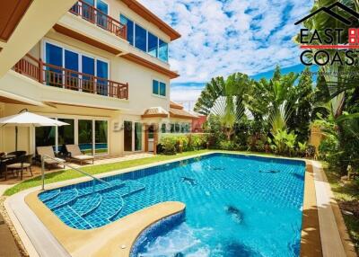 Private Pool Villa House for sale in Pratumnak Hill, Pattaya. SH11367