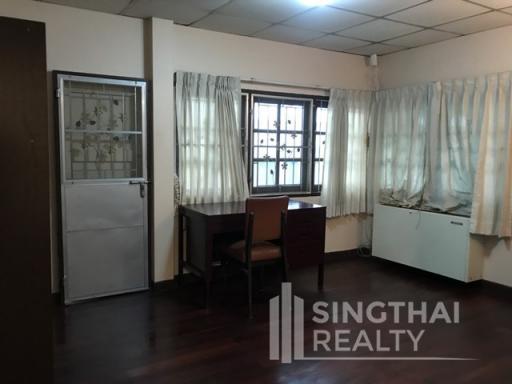 For RENT : House Thonglor / 3 Bedroom / 3 Bathrooms / 281 sqm / 50000 THB [6026375]