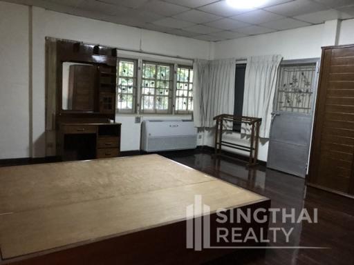 For RENT : House Thonglor / 3 Bedroom / 3 Bathrooms / 281 sqm / 50000 THB [6026375]