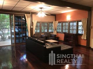 For RENT : House Thonglor / 3 Bedroom / 3 Bathrooms / 281 sqm / 50000 THB [6026375]