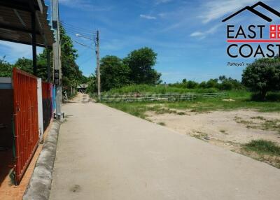 Land in Soi Sang Petcharat Land for sale in East Pattaya, Pattaya. SL10585