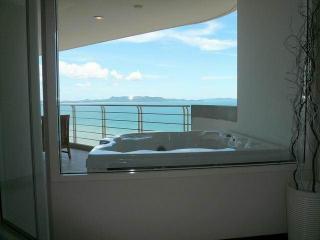 Condominium  For Sale  Na Jomtien Pattaya