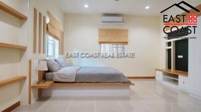 SP5 Village House for rent in East Pattaya, Pattaya. RH11214