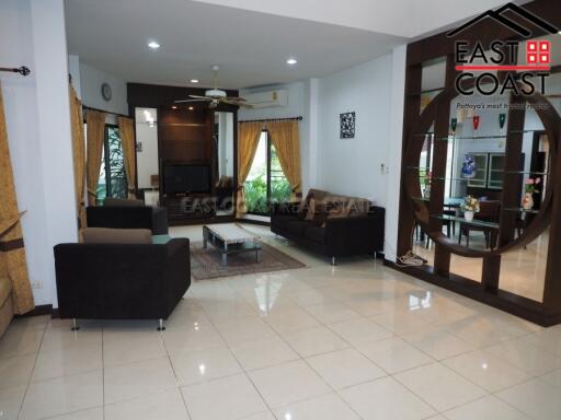 SP2 Village House for rent in East Pattaya, Pattaya. RH8029