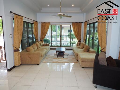 SP2 Village House for rent in East Pattaya, Pattaya. RH8029